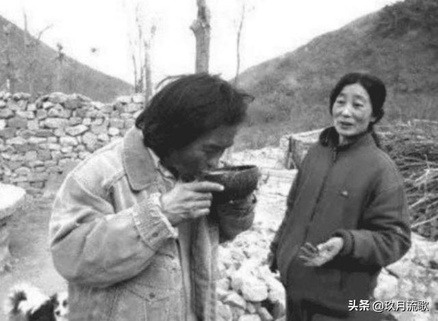 北大夫妻裸辞追寻“桃花源”,花光350万积蓄,现在过得怎样?