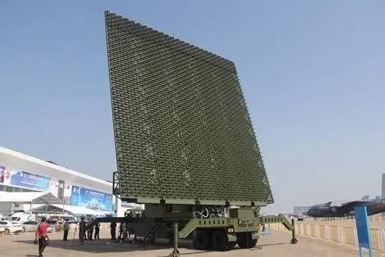 解放军空警500预警机现身东海 日本自卫队战斗机紧急出动！