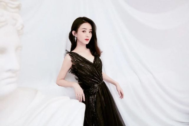 “赵丽颖接班人”疑似轧戏，刚红就飘了？