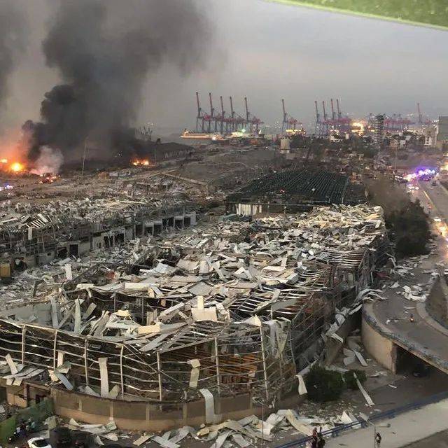 黎巴嫩首都爆炸已致70余人死亡,贝鲁特进入紧急状态