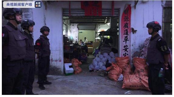 涉案4亿元！广西警方破获一起产销假冒名牌商包案
