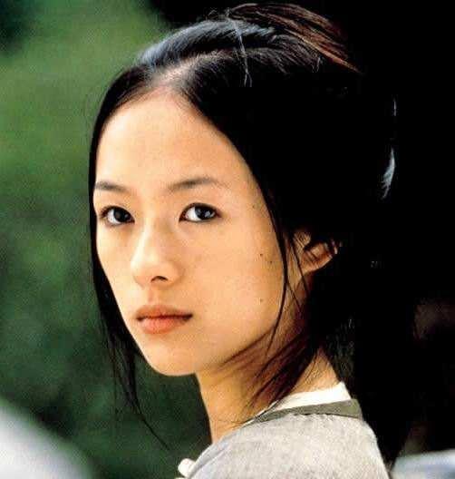 章子怡被曝半小时出场费上亿，妆发就要30万？