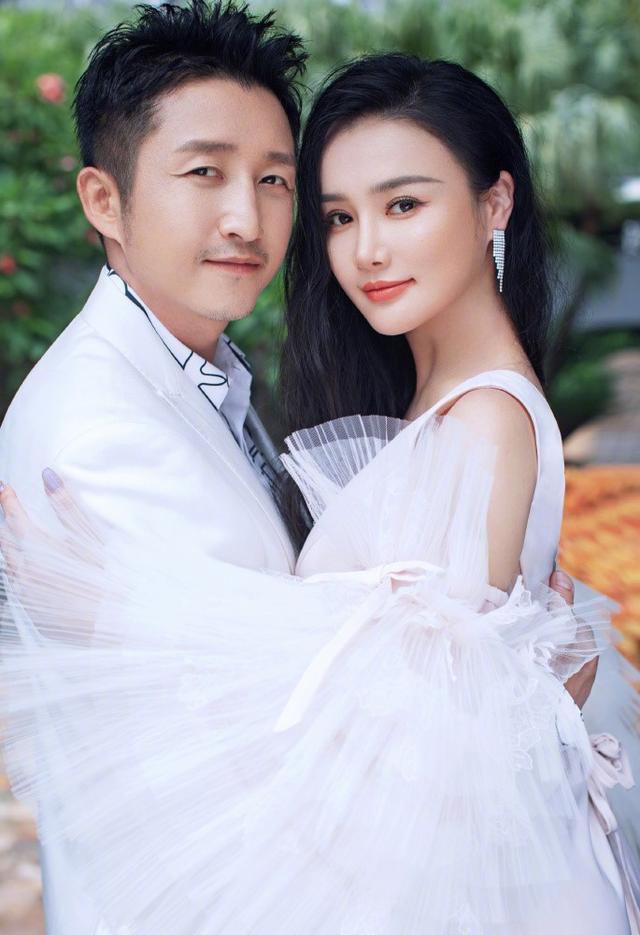 花式撒狗粮!周杰伦昆凌看日出,邹市明冉莹颖拍婚纱照