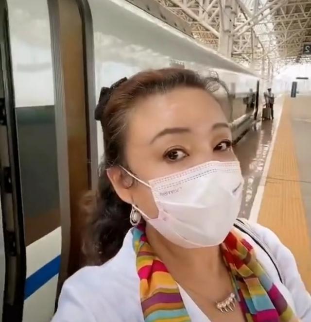 汪小菲和母亲罕同框,张兰自曝见儿子要叫“汪总”