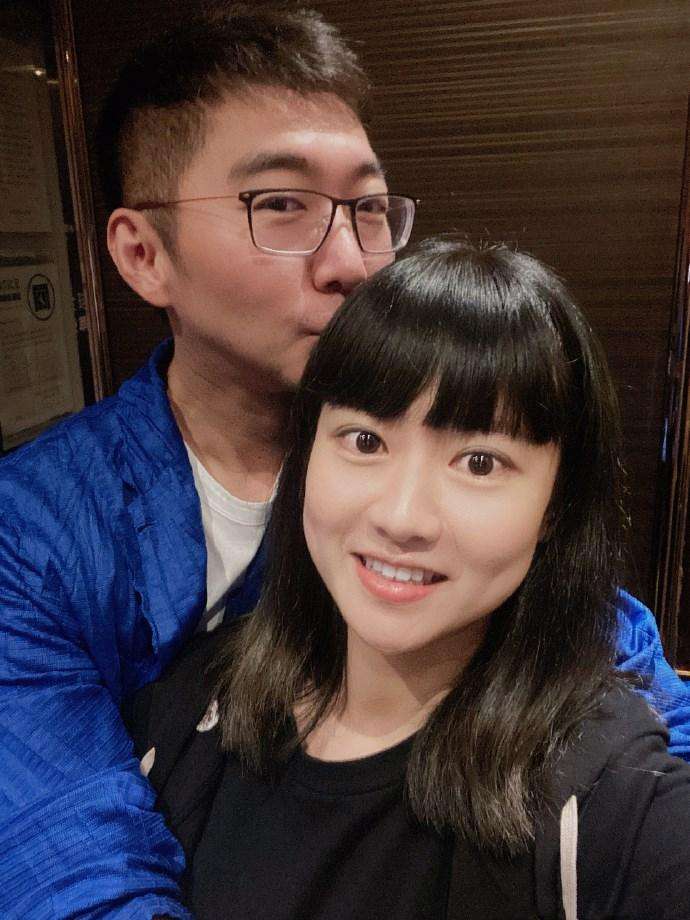 过于亲密！陈数老公回应亲密照，网友怀疑是在向正妻摊牌