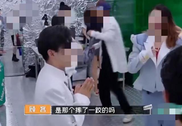 超模何穗被误认成奚梦瑶，对方还直言：是摔跤那个吗？