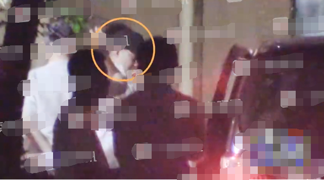 新恋情?文章与美女吃宵夜,醉后吐苦水获贴心拭泪
