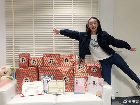 田亮晒女儿网球训练视频 身姿矫健运动天赋惊人