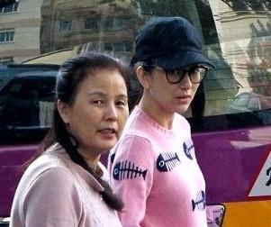 【吃瓜围观】郭富城方媛小女儿正脸首曝光 不太像郭富城