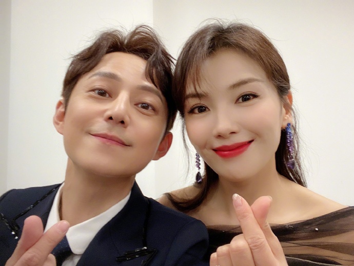 何炅刘涛搭档主持金鹰奖,约定下次再合作