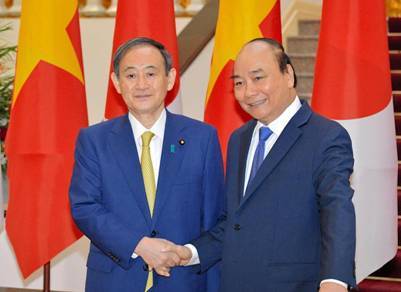 日新任防卫相首赴冲绳基地训话，就渲染“中国军事威胁”