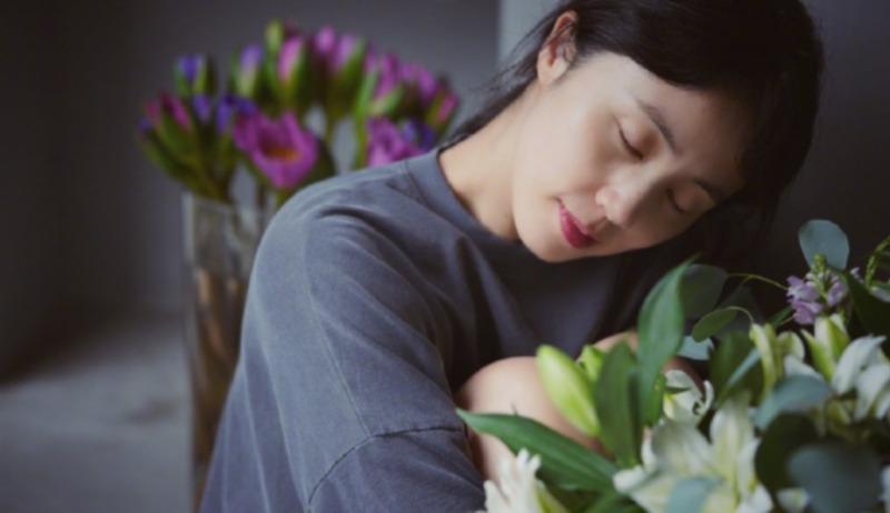 孙莉炫耀黄磊深夜为她做的菜 深夜撒把狗粮