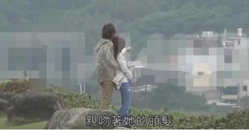 【梁静茹方承认恋情】梁静茹新恋情曝光与男友海边拥吻
