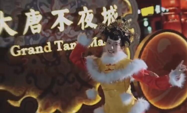 超级Q哎！西安不倒翁小姐姐换冬装，皮卡晨也太可爱了