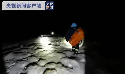 【警方通报】游客徒步登五台山被困致2死1伤