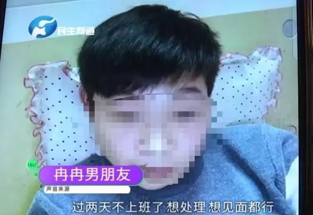 28万养老金被亲孙女偷走，15万给了男友，老人含泪追问，结果心寒