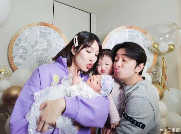 三个女人一台戏！王祖蓝二胎得女，36岁李亚男产后状态好