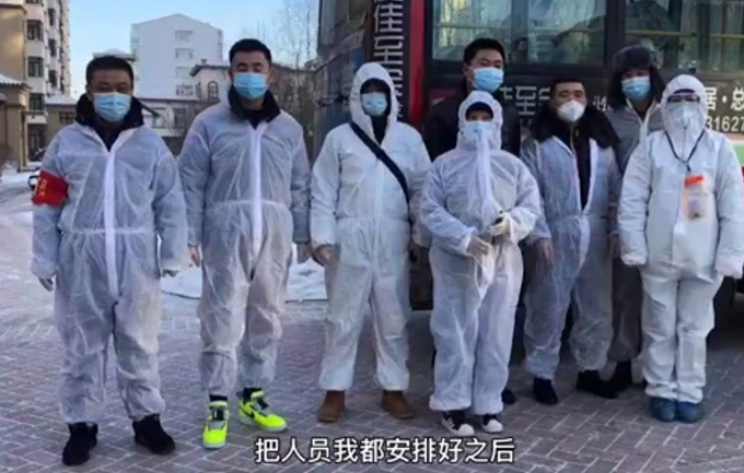 不容易!网格员哭到一半工作一来秒变坚强