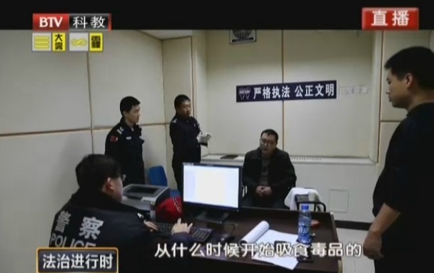 51岁尹相杰官宣结婚!女方为拍卖师,双方由于文华撮合