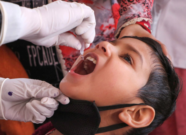 印度疫苗接种现重大失误：医务人员为12名儿童滴服了消毒剂