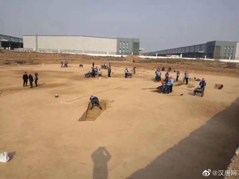 西安咸阳机场为啥能发现扎堆古墓？西安地铁8号线已发现古墓1356座