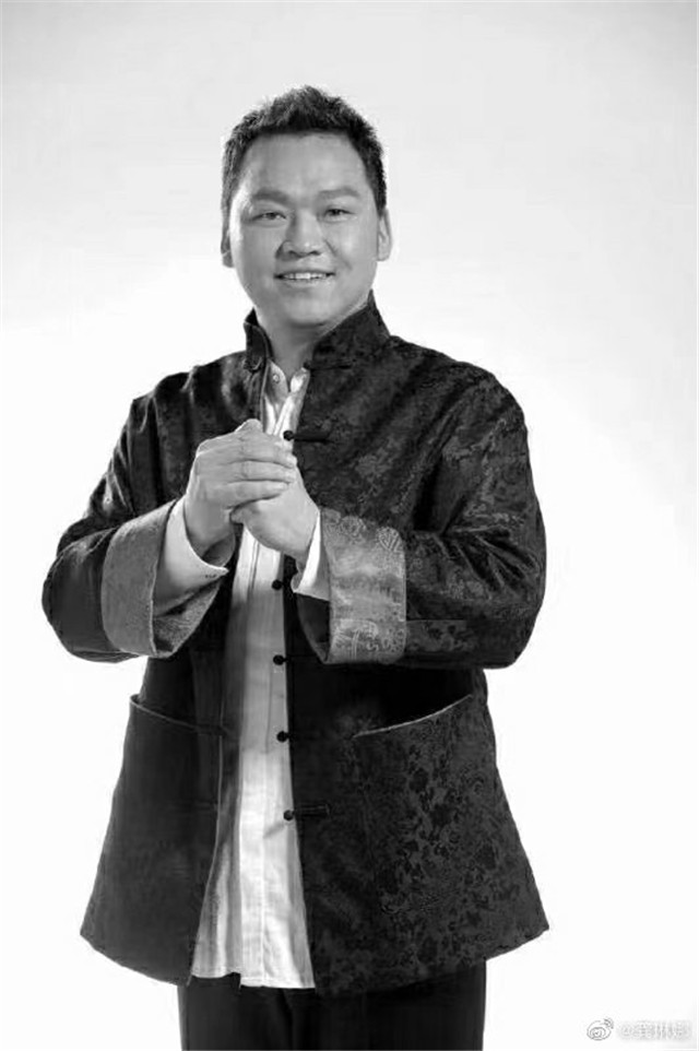 噩耗！44岁“西部歌王”高保利因车祸去世，龚琳娜发文悼念