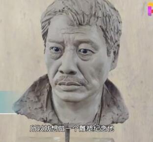 泪目！四川小伙做泥塑致敬达叔，万遍“周星驰”拼出一个吴孟达