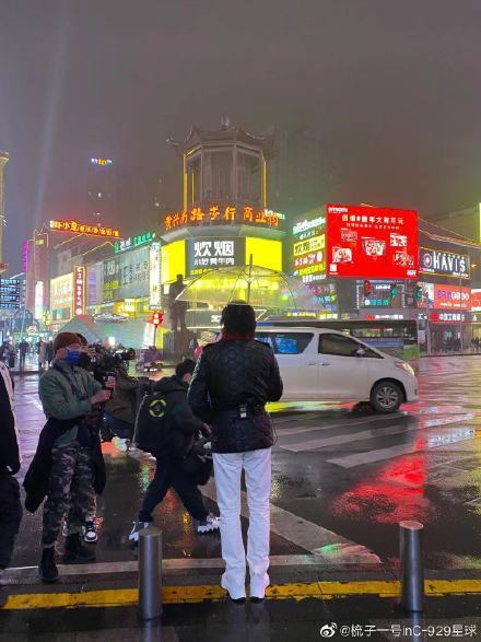 陆川称高晓松暴瘦到单薄 到底发生了什么？