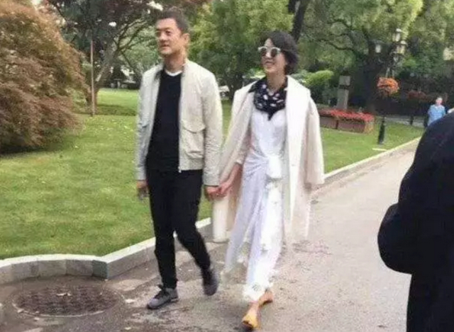 一片哗然!女友回应李亚鹏欠4千万:别问我 李亚鹏海哈金喜恋情大起底