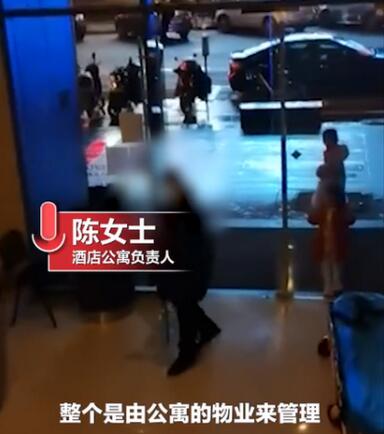 【后续来了】酒店保安拒绝120乘电梯救人，酒店回应说了什么？