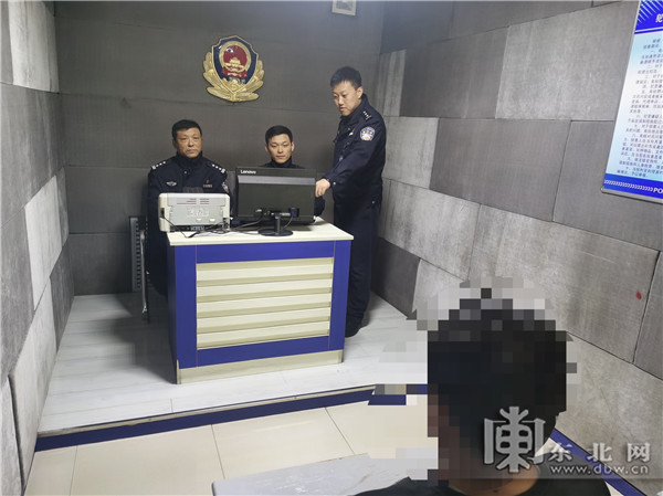 00后学生虚构多种理由骗老师百万 发生了什么?