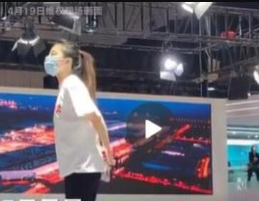 欲加之罪!特斯拉维权女车主回应通行证来源:合理合法