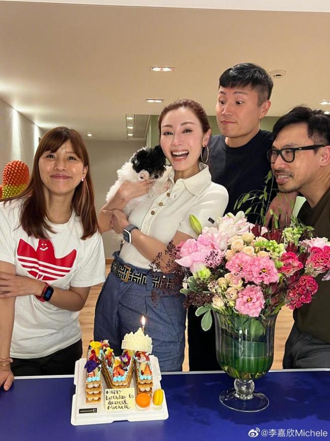 黎姿晒合照为李嘉欣庆祝生日 好姐妹聚会开心同框