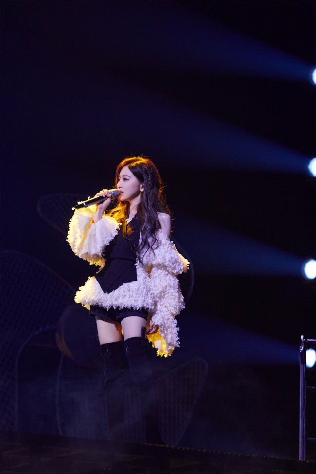 王心凌"乘风破浪"二公赢了 化身摇滚女孩燃爆全场