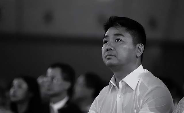 刘强东案再开听证会 女方增赔偿要求 事件回顾