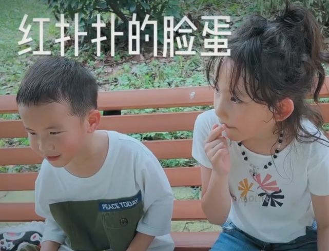 黄磊回应孙莉带9岁女儿烫发争议:爱美是孩子的天性