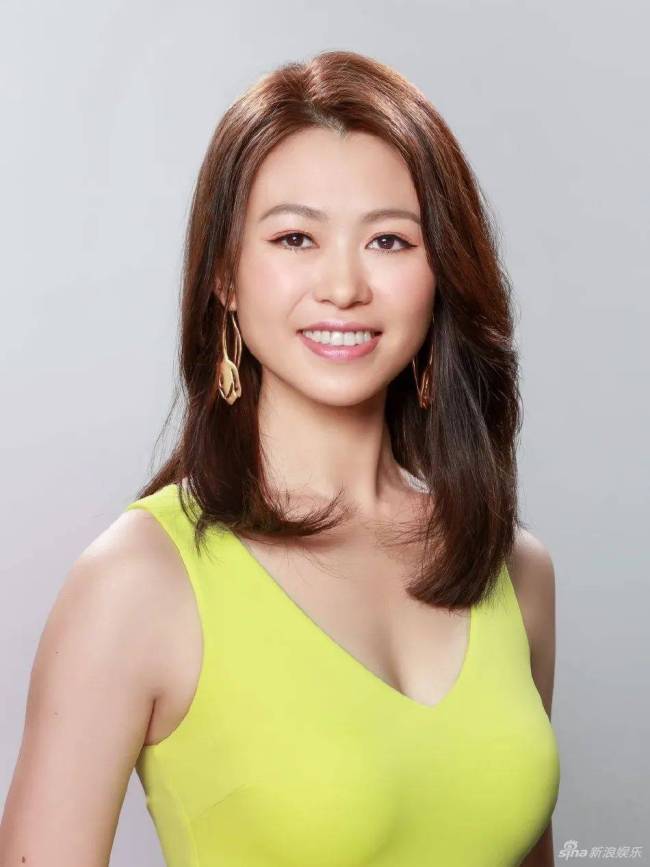 这个……香港小姐候选佳丽写真释出 我竟无言以对