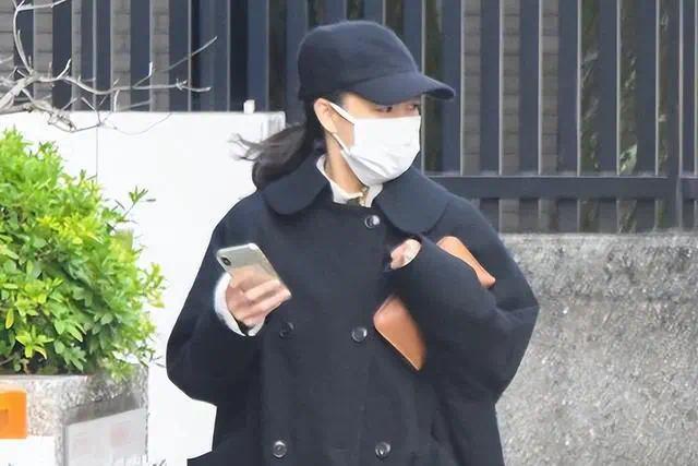 37岁苍井优产女 谐星丈夫报喜：孩子非常非常可爱