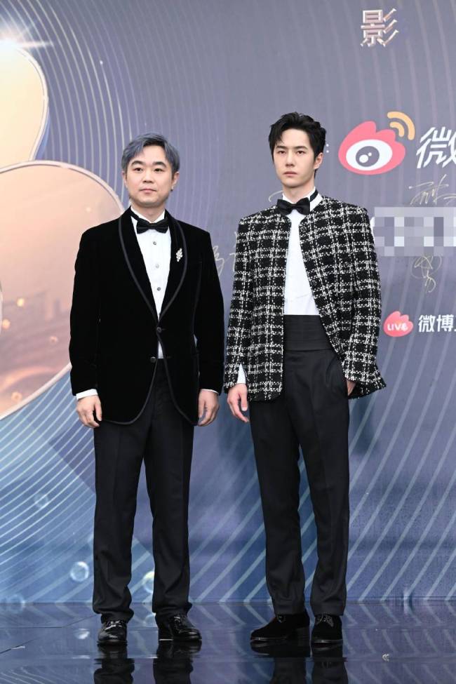 李冰冰刘亦菲张天爱欧阳娜娜争艳 众男星成陪衬