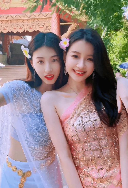 孙怡离婚后首晒近照状态好 小露香肩美腿笔直吸睛