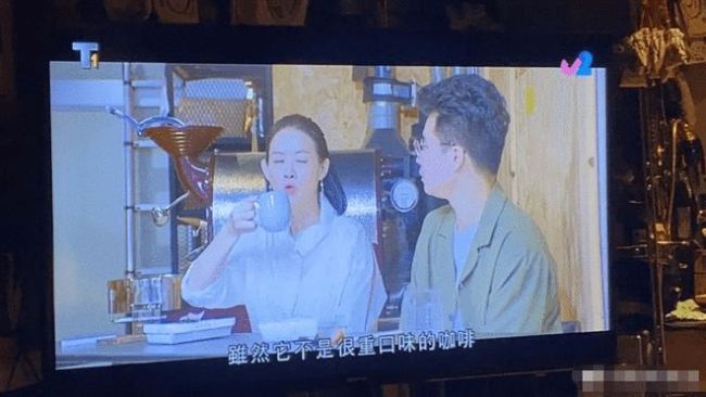 曾宝仪透露曾志伟病况 称其新冠症状正逐渐减缓