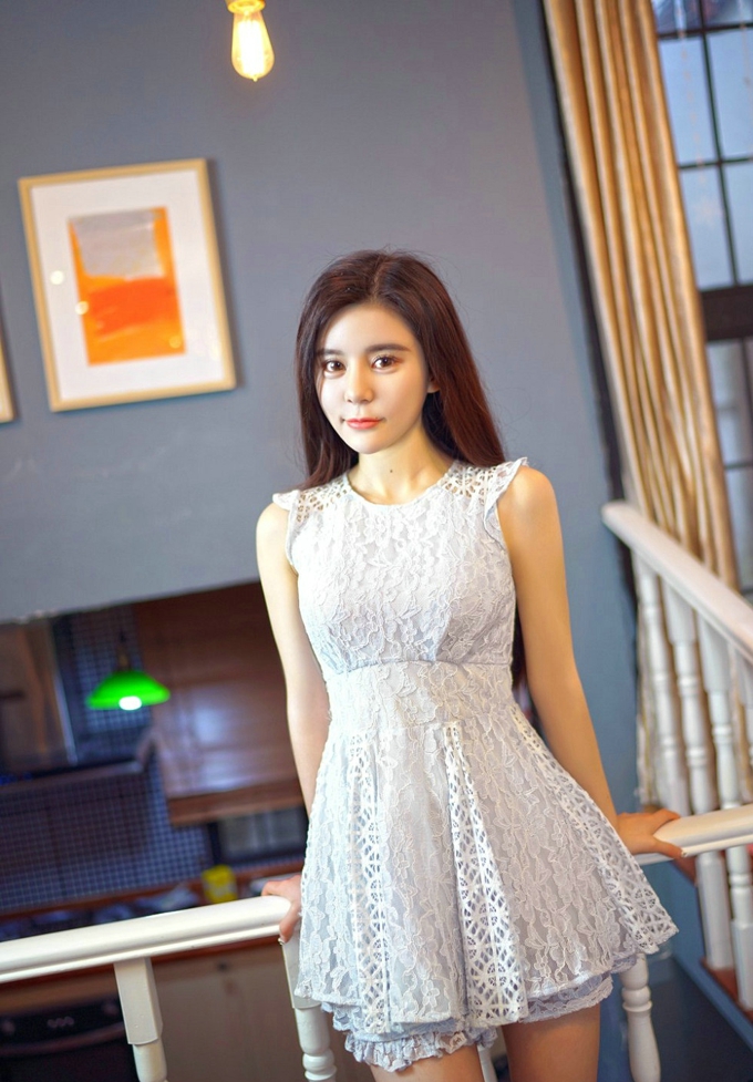 清新妹子gary维爱居家豹纹内衣秀完美身材白嫩肌肤性感写真
