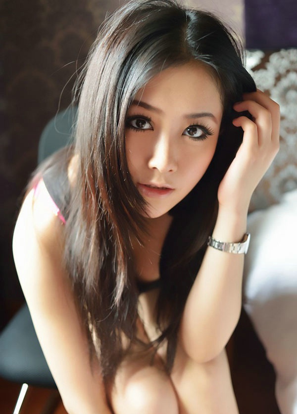 90后巨乳性感小美女私房甜美靓丽迷人