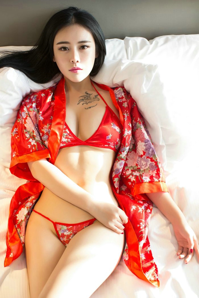 娇媚性感娇巧梦瑶mm玩情趣内衣脱落爆乳销魂诱惑私房写真