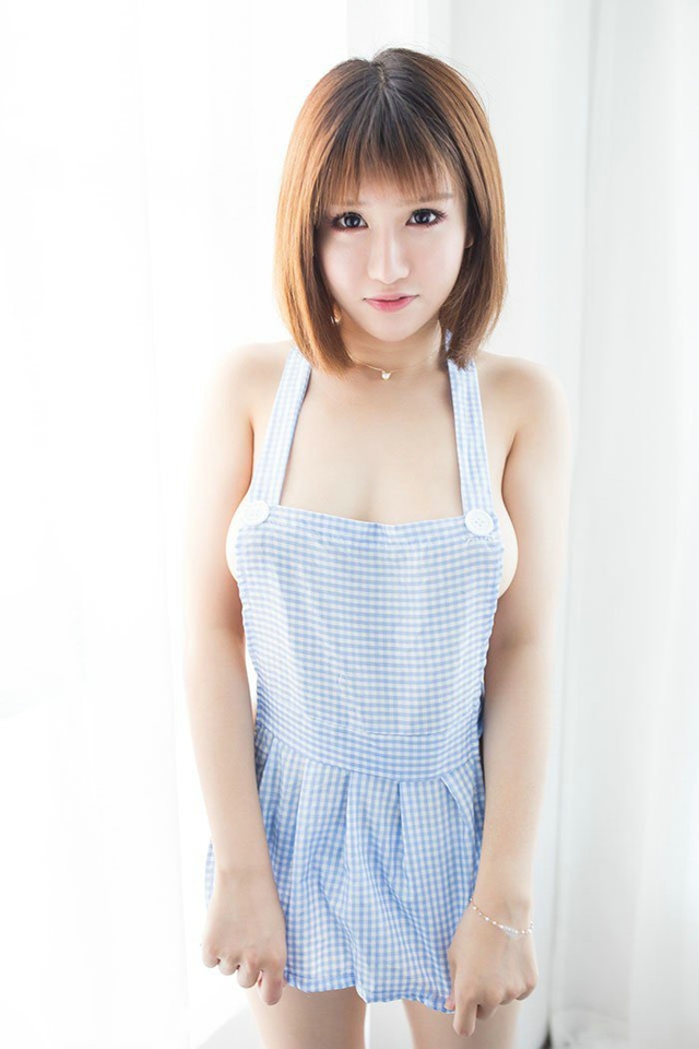 性感围裙美乳女神vivian私房极致诱惑写真