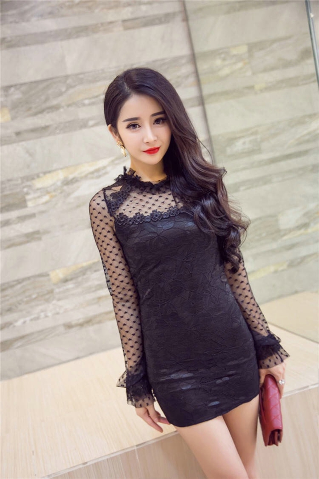 气质美女蕾丝裙装性感撩人情趣诱惑写真