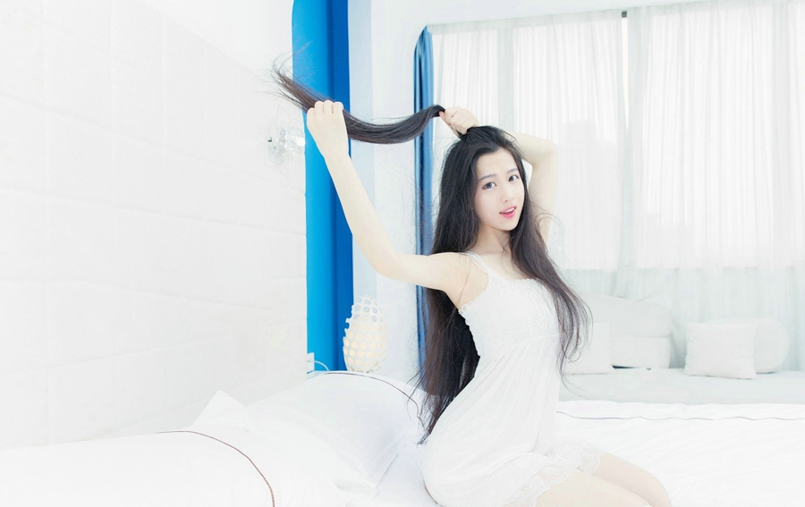 巨乳美女私房情趣睡衣大胆尺度妩媚写真