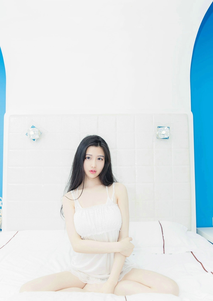 巨乳美女私房情趣睡衣大胆尺度妩媚写真