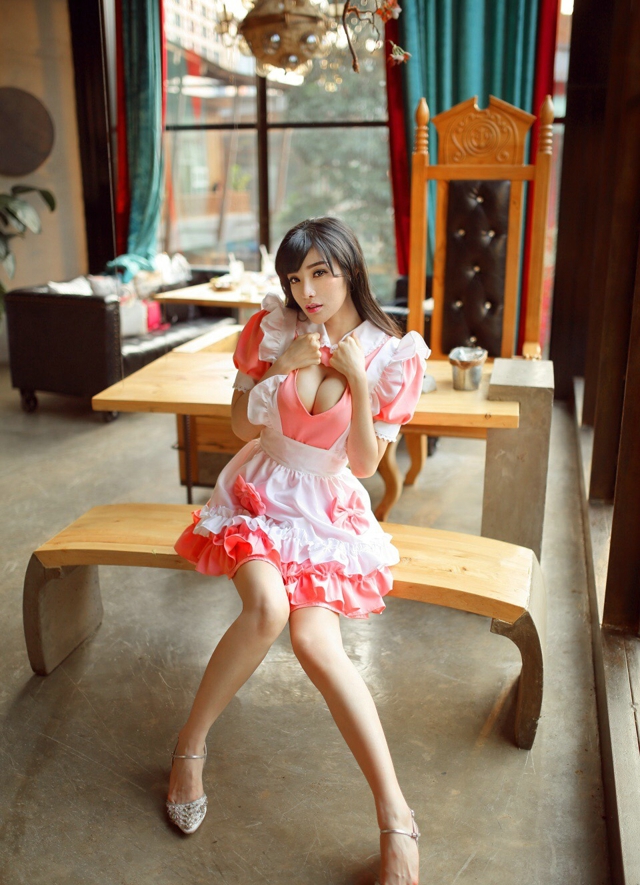 可爱女仆妹纸容容容Alice私房写真