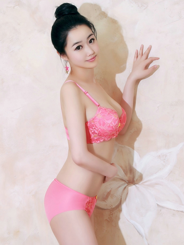 诱人甜美的韩国风俗娘美乳翘臀气质写真集